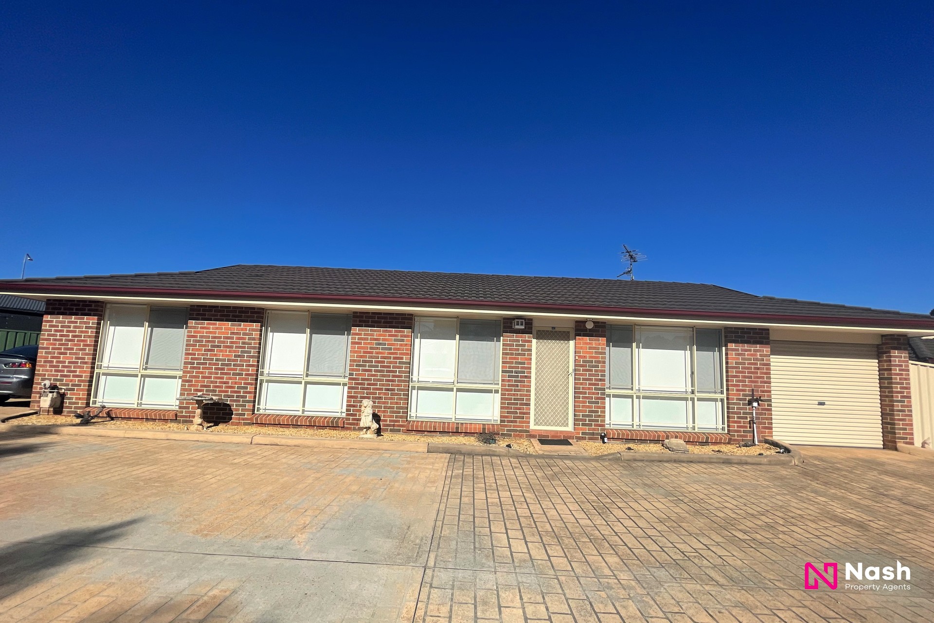 4C Hodges Place, Currans Hill NSW 2567